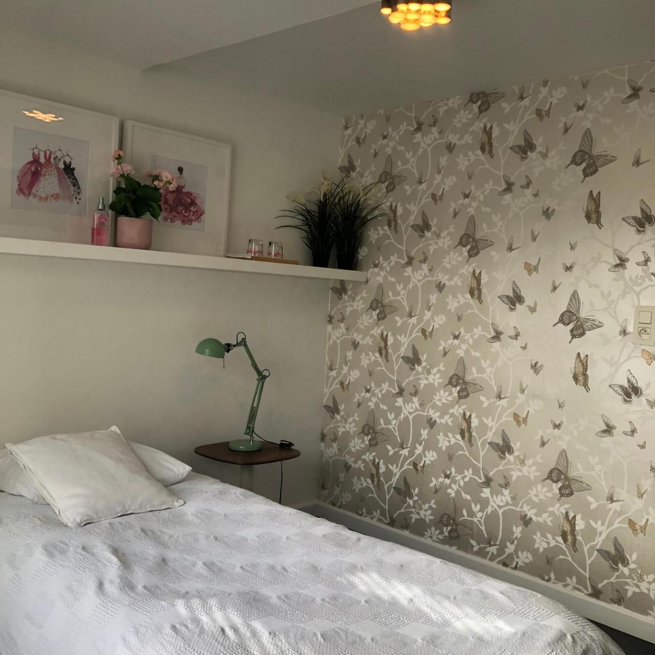 Guesthouse Poppies , Free Parking Ostend Exterior photo